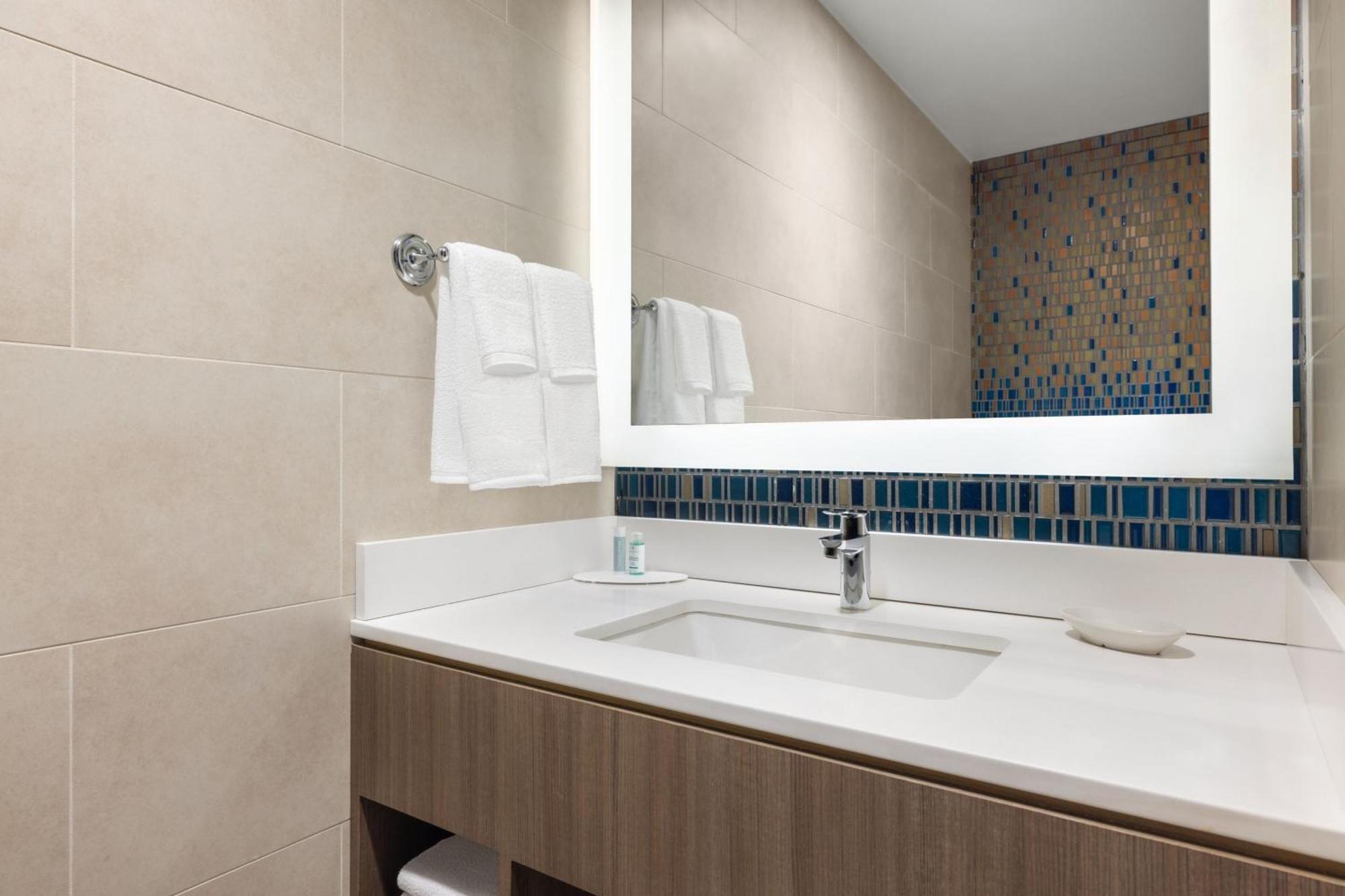 Courtyard By Marriott New York Manhattan/Chelsea Zewnętrze zdjęcie
